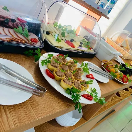 Casa Barina 4* コスティネシュティ