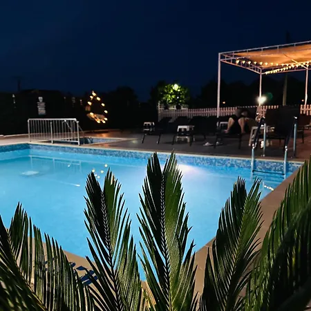 Casa Barina コスティネシュティ